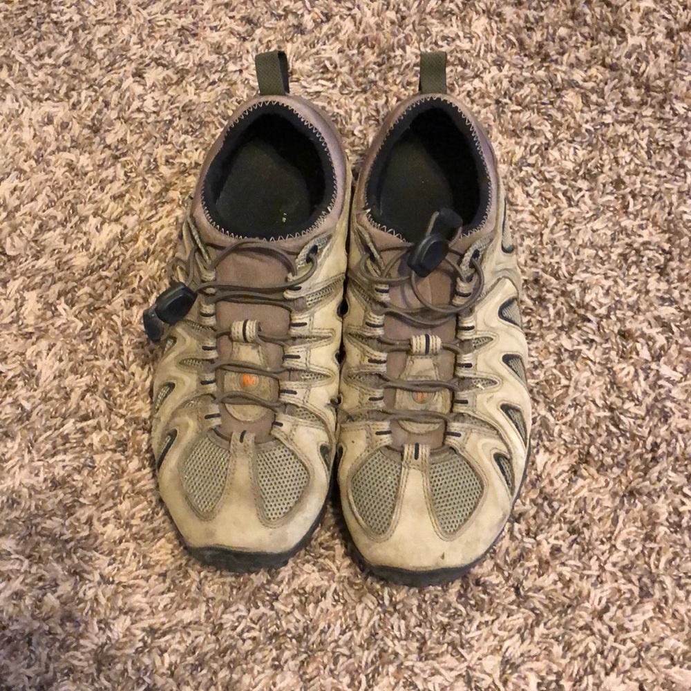 Merrell men’s size 9 hiking boots